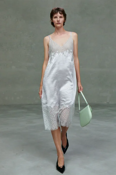 Look 50